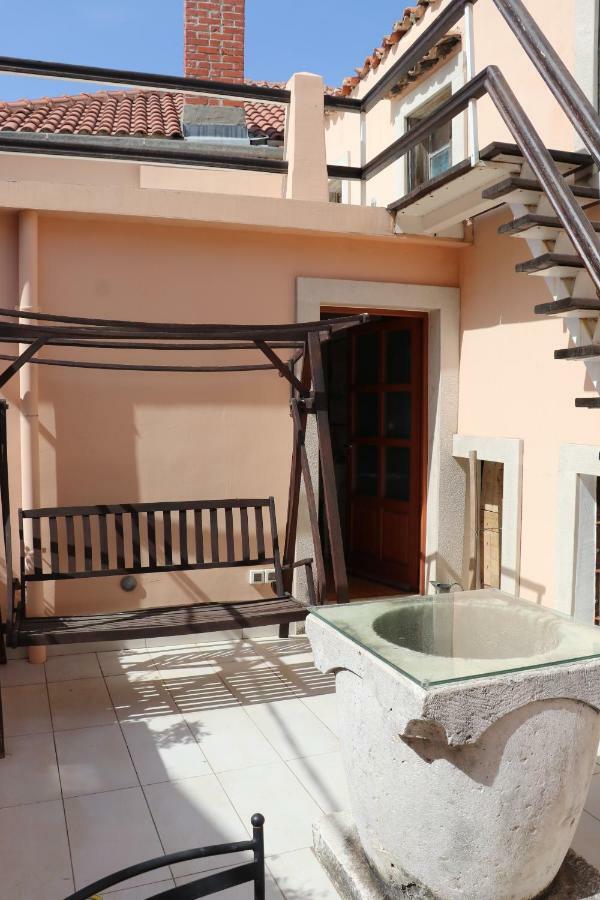 Hôtel Sunmore à Jablanac Extérieur photo