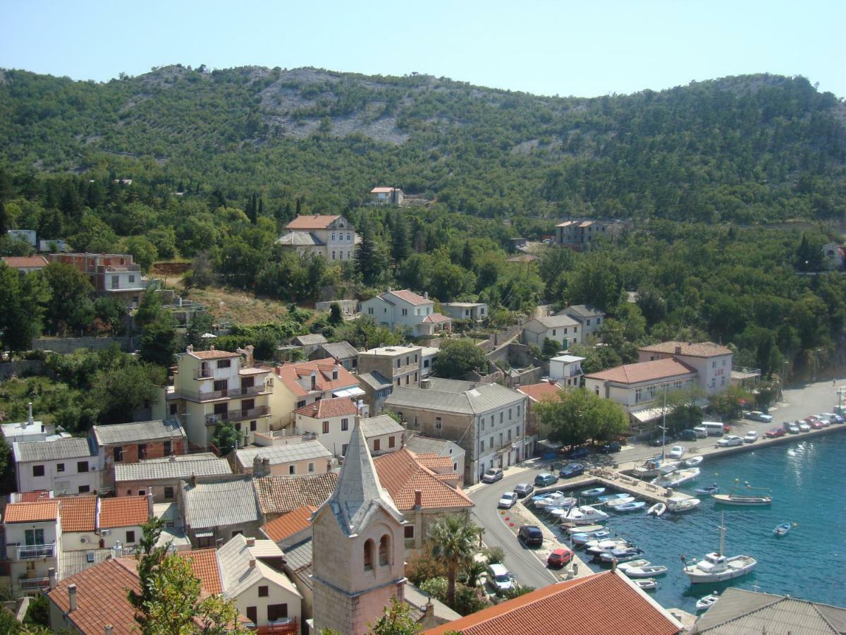 Hôtel Sunmore à Jablanac Extérieur photo